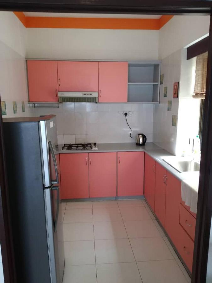 The Barn Private Home @ Sri Sayang Apartment Batu Ferringhi Exterior photo